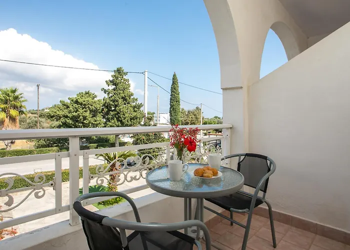 Apartamento Dimitris & *