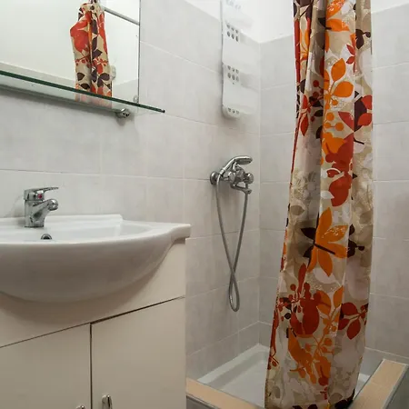 Apartment Dimitris & *