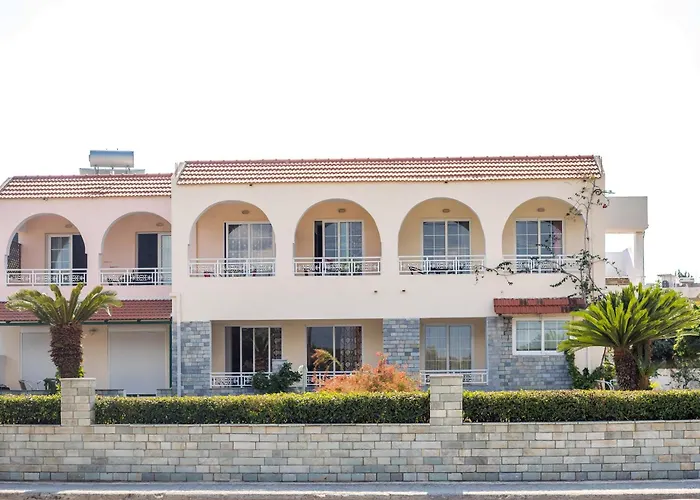 Dimitris Studios Фалираки