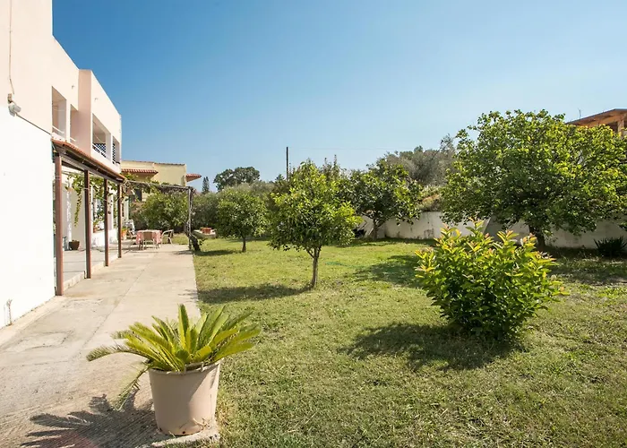 Dimitris Studios Апартаменты Фалираки