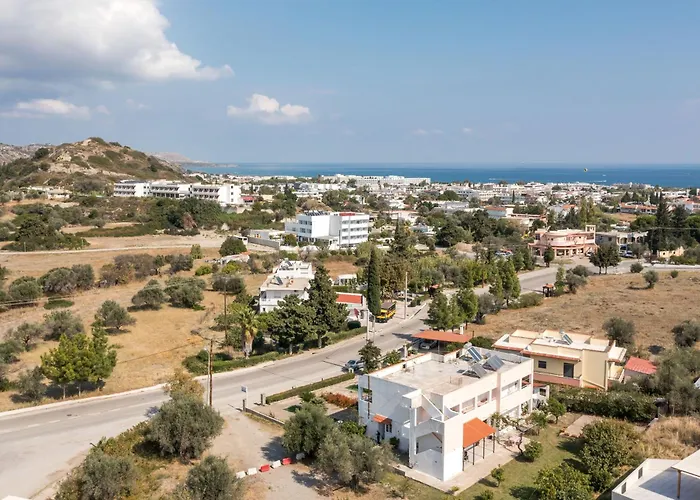 Dimitris Studios Фалираки