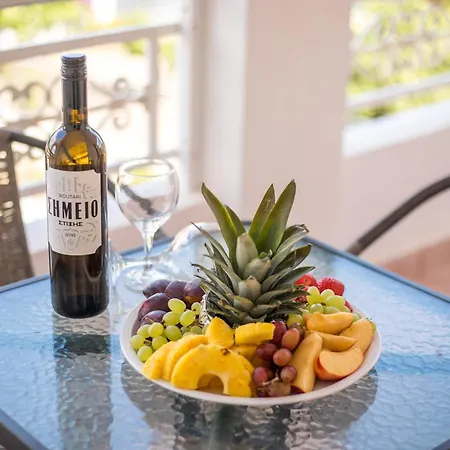 Dimitris & ファリラキ